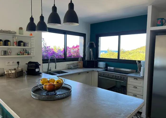 Maison A 50 M De La Plage, 10 Personnes, 5 En Corse Du Sud, Villa *