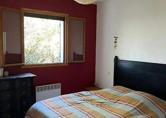 Villa Maison à 50 M De La Plage, 10 Personnes, 5 En Corse Du Sud, *