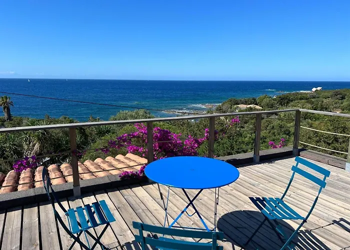 Maison à 50 M De La Plage, 10 Personnes, 5 En Corse Du Sud, Villa *
